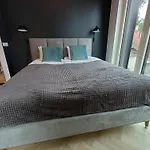 Luise Luxe *