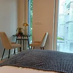 Luise Luxe *