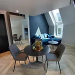 Luise Luxe Apartment *