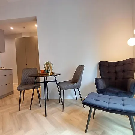 Luise Luxe * Ταλίν