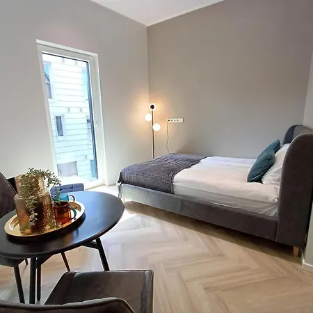 Luise Luxe * Ταλίν