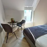 Luise Luxe Reval